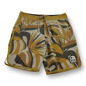Howler Bros NWOT Stretch Bruja Boardshorts - Monstera Mash Citron, Men Size 33x9